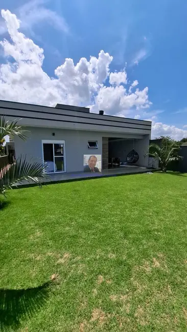 Foto 2 de Casa de Condomínio com 3 quartos à venda, 200m2 em Vargem Grande Paulista - SP
