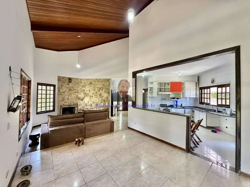 Casa de Condomínio com 3 quartos à venda, 255m2 em Jardim Ana Estela, Carapicuiba - SP - imagem 9 Foto 9 de Casa de Condomínio com 3 quartos à venda, 255m2 em Jardim Ana Estela, Carapicuiba - SP