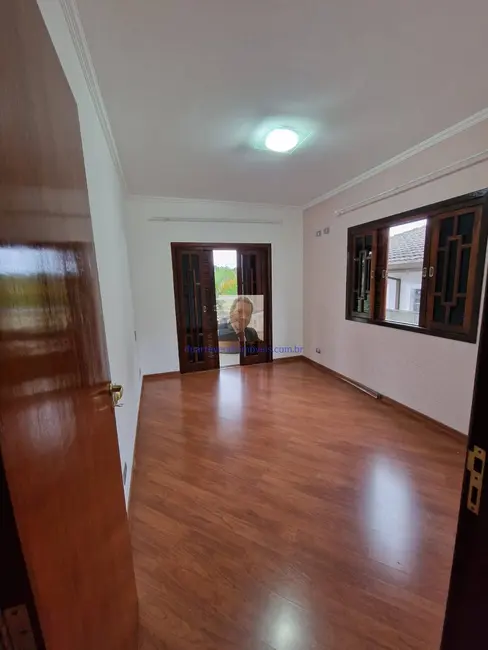 Foto 4 de Casa de Condomínio com 3 quartos à venda, 300m2 em Vila Santo Antônio, Cotia - SP