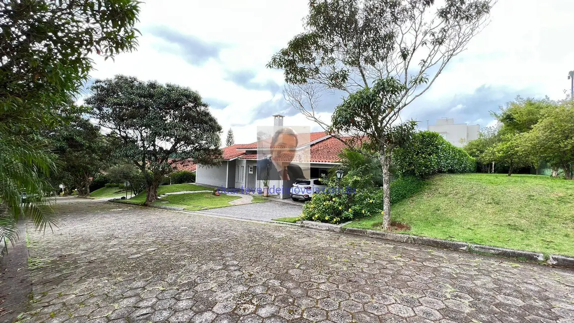 Foto 3 de Casa de Condomínio com 3 quartos à venda, 270m2 em Granja Viana, Cotia - SP