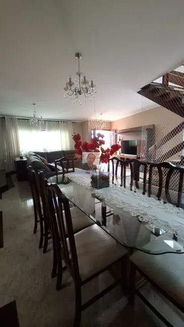 Casa com 3 quartos à venda, 340m2 em Adalgisa, Osasco - SP - imagem 6 Foto 6 de Casa com 3 quartos à venda, 340m2 em Adalgisa, Osasco - SP