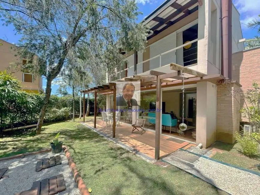 Foto 1 de Casa de Condomínio com 4 quartos à venda, 222m2 em Chácara dos Lagos, Carapicuiba - SP