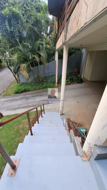 Casa de Condomínio com 3 quartos para alugar, 390m2 em Jardim Atalaia, Cotia - SP - imagem 3 Foto 3 de Casa de Condomínio com 3 quartos para alugar, 390m2 em Jardim Atalaia, Cotia - SP