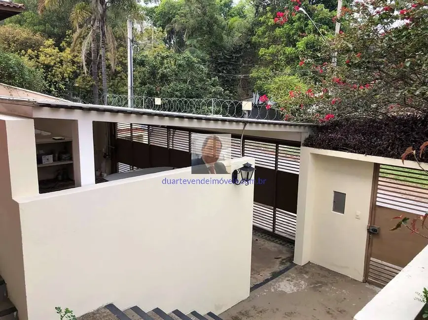 Casa com 3 quartos à venda, 344m2 em Vila Santo Antônio, Cotia - SP - imagem 3 Foto 3 de Casa com 3 quartos à venda, 344m2 em Vila Santo Antônio, Cotia - SP