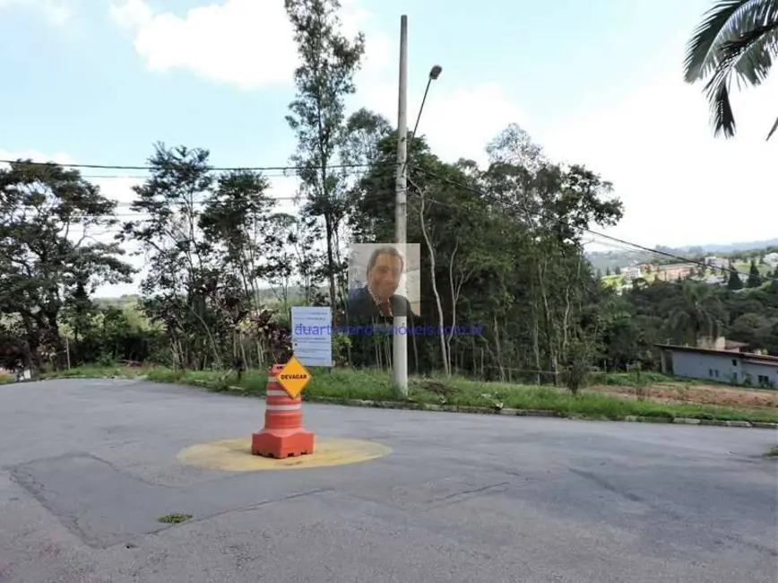 Casa de Condomínio com 3 quartos à venda, 355m2 em Chácara dos Lagos, Carapicuiba - SP - imagem 7 Foto 7 de Casa de Condomínio com 3 quartos à venda, 355m2 em Chácara dos Lagos, Carapicuiba - SP