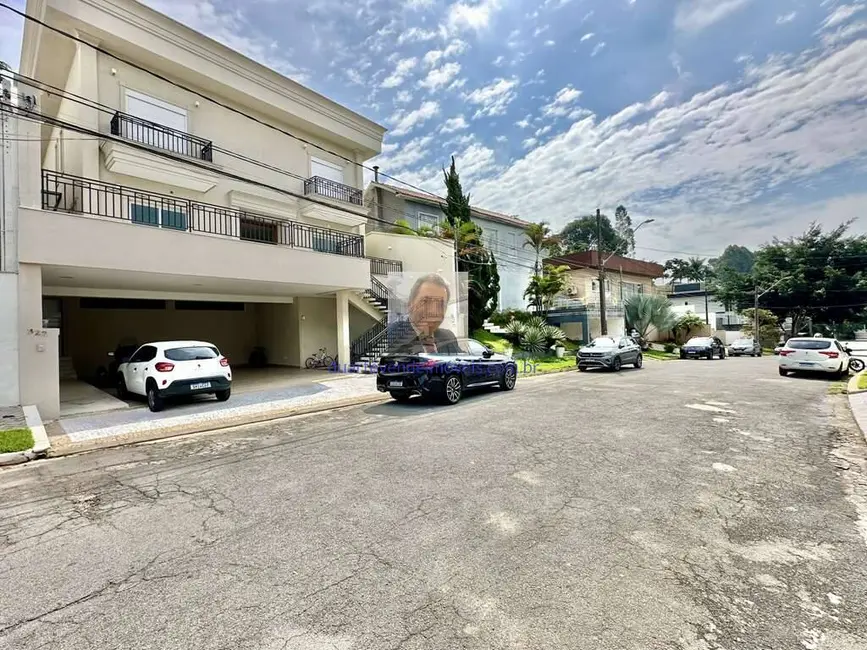 Casa de Condomínio com 4 quartos à venda, 468m2 em São Paulo II, Cotia - SP - imagem 3 Foto 3 de Casa de Condomínio com 4 quartos à venda, 468m2 em São Paulo II, Cotia - SP