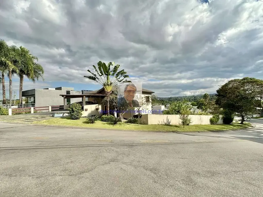 Casa de Condomínio com 3 quartos à venda, 330m2 em Golf Gardens, Carapicuiba - SP - imagem 3 Foto 3 de Casa de Condomínio com 3 quartos à venda, 330m2 em Golf Gardens, Carapicuiba - SP