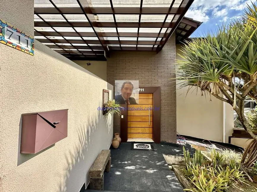 Casa de Condomínio com 3 quartos à venda, 330m2 em Golf Gardens, Carapicuiba - SP - imagem 8 Foto 8 de Casa de Condomínio com 3 quartos à venda, 330m2 em Golf Gardens, Carapicuiba - SP