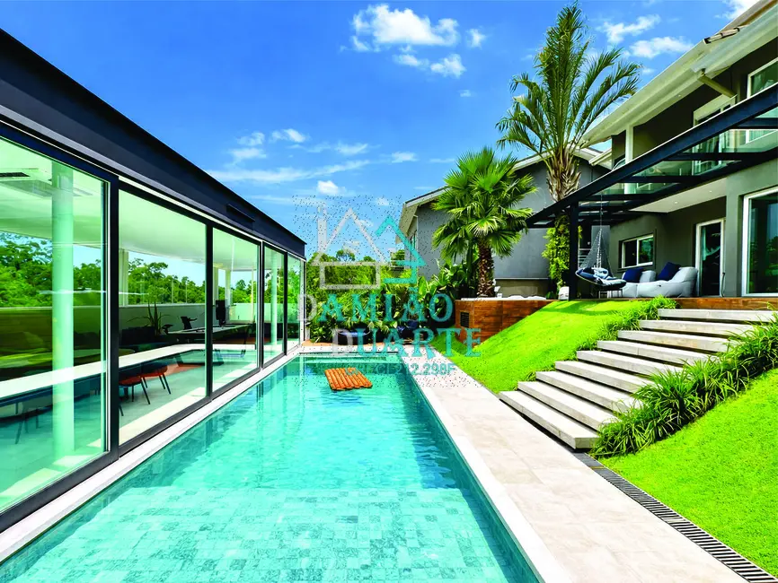 Foto 1 de Casa com 4 quartos à venda, 463m2 em Jardim Indaiá, Embu Das Artes - SP