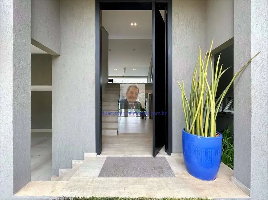 Foto 5 de Casa com 4 quartos à venda, 463m2 em Jardim Indaiá, Embu Das Artes - SP