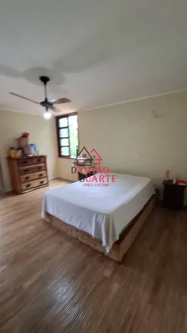 Foto 5 de Casa de Condomínio com 4 quartos à venda, 300m2 em Chácara Santa Lúcia, Carapicuiba - SP