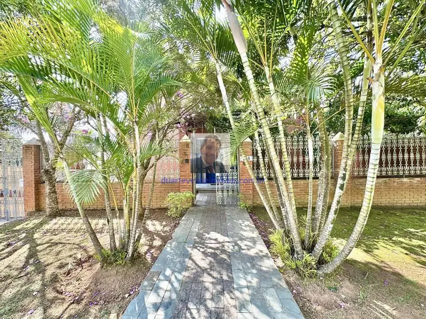 Foto 5 de Casa com 5 quartos à venda e para alugar, 650m2 em Parque Dom Henrique, Cotia - SP