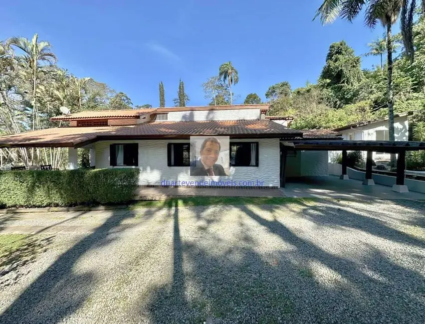 Foto 8 de Casa de Condomínio com 3 quartos à venda e para alugar, 473m2 em Algarve, Cotia - SP