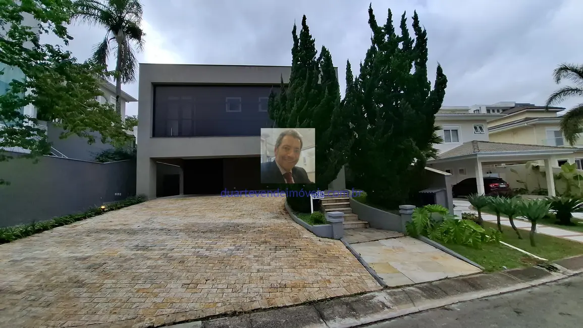 Casa de Condomínio com 4 quartos à venda, 357m2 em Golf Gardens, Carapicuiba - SP - imagem 5 Foto 5 de Casa de Condomínio com 4 quartos à venda, 357m2 em Golf Gardens, Carapicuiba - SP