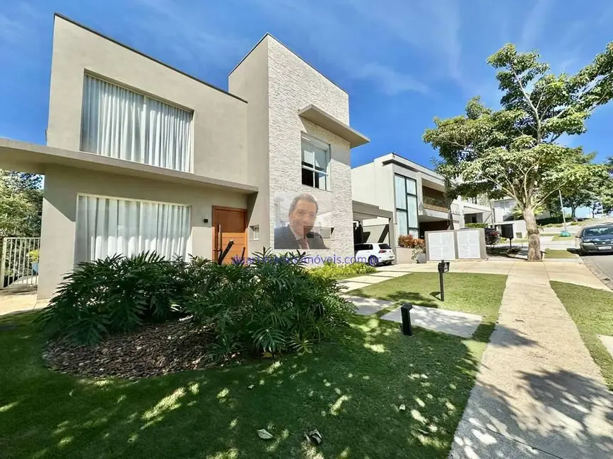 Foto 4 de Casa de Condomínio com 3 quartos à venda, 281m2 em Moinho Velho, Cotia - SP