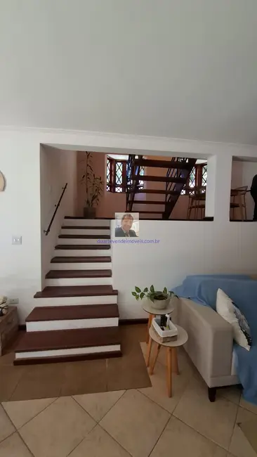 Casa de Condomínio com 3 quartos à venda e para alugar, 255m2 em Transurb, Itapevi - SP - imagem 9 Foto 9 de Casa de Condomínio com 3 quartos à venda e para alugar, 255m2 em Transurb, Itapevi - SP