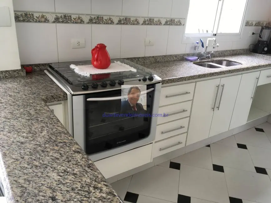 Foto 3 de Casa de Condomínio com 3 quartos à venda e para alugar, 257m2 em Parque Rincão, Cotia - SP