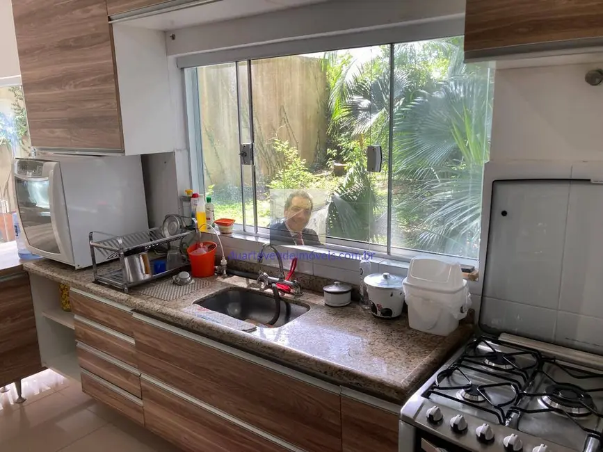 Casa de Condomínio com 3 quartos à venda e para alugar, 186m2 em Transurb, Itapevi - SP - imagem 8 Foto 8 de Casa de Condomínio com 3 quartos à venda e para alugar, 186m2 em Transurb, Itapevi - SP