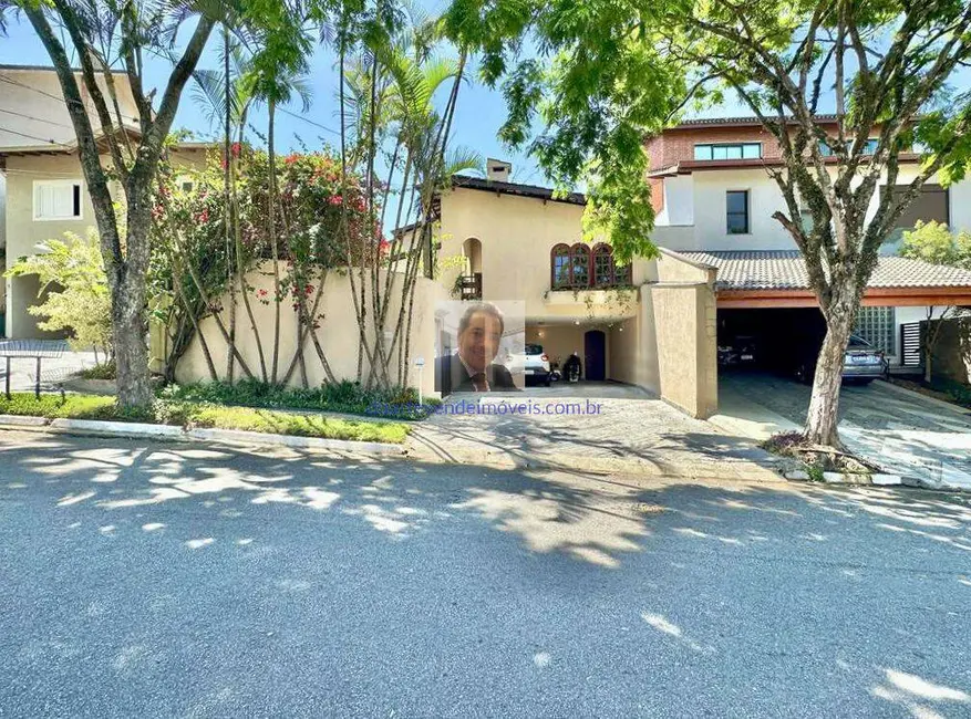 Foto 4 de Casa de Condomínio com 4 quartos à venda, 331m2 em São Paulo II, Cotia - SP