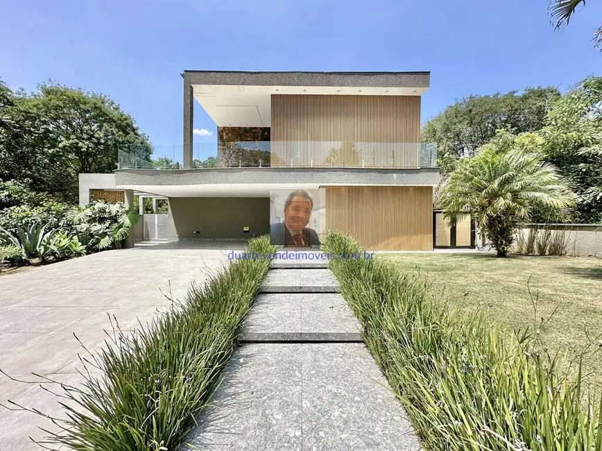 Foto 3 de Casa de Condomínio com 5 quartos à venda, 402m2 em Jardim do Golf I, Jandira - SP