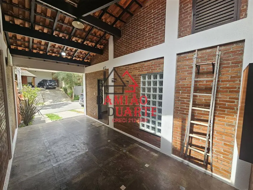 Foto 5 de Casa de Condomínio com 3 quartos para alugar, 220m2 em Transurb, Itapevi - SP