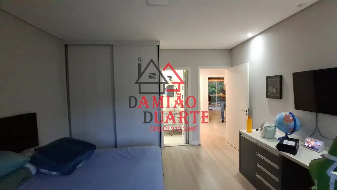 Foto 6 de Casa de Condomínio com 3 quartos à venda, 340m2 em Transurb, Itapevi - SP
