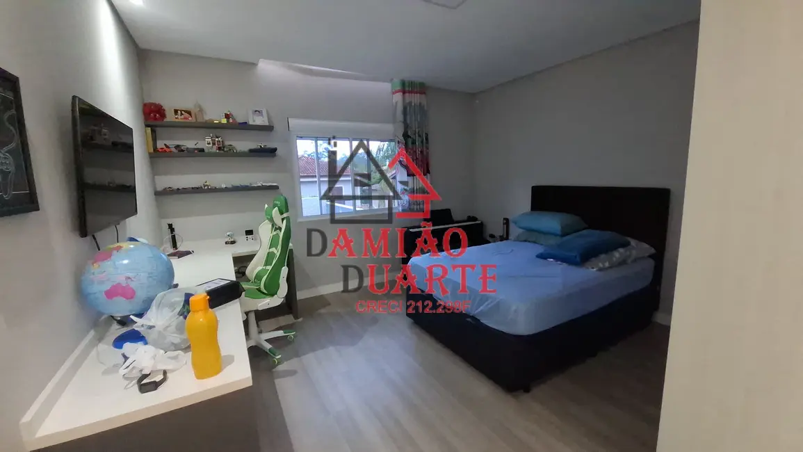 Foto 3 de Casa de Condomínio com 3 quartos à venda, 340m2 em Transurb, Itapevi - SP