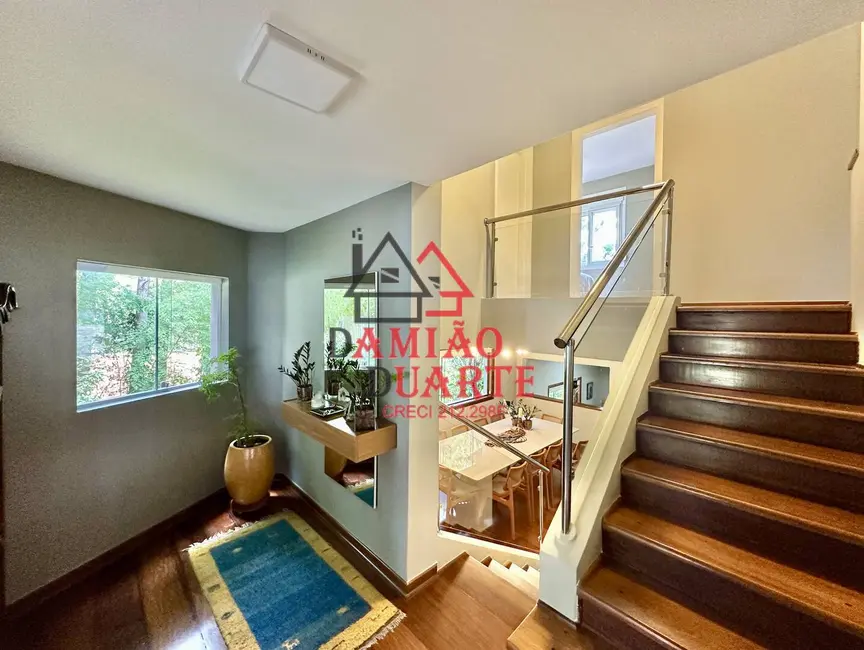 Casa de Condomínio com 4 quartos à venda, 426m2 em São Paulo II, Cotia - SP - imagem 2 Foto 2 de Casa de Condomínio com 4 quartos à venda, 426m2 em São Paulo II, Cotia - SP