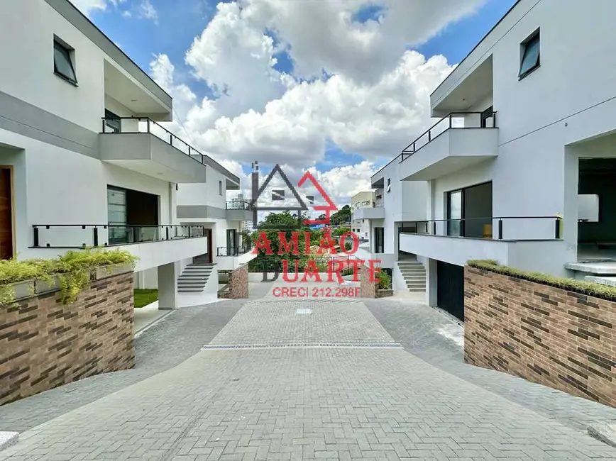 Casa de Condomínio com 3 quartos à venda, 326m2 em Chácara do Refúgio, Carapicuiba - SP - imagem 9 Foto 9 de Casa de Condomínio com 3 quartos à venda, 326m2 em Chácara do Refúgio, Carapicuiba - SP