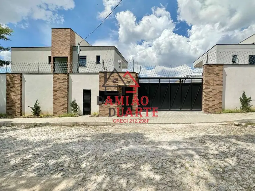 Casa de Condomínio com 3 quartos à venda, 326m2 em Chácara do Refúgio, Carapicuiba - SP - imagem 3 Foto 3 de Casa de Condomínio com 3 quartos à venda, 326m2 em Chácara do Refúgio, Carapicuiba - SP