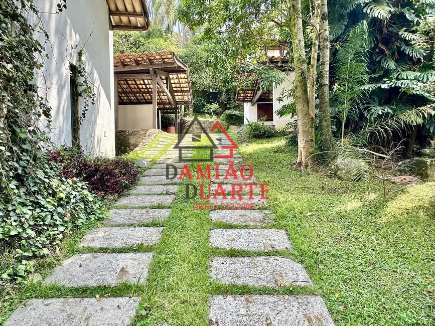 Foto 7 de Casa de Condomínio com 3 quartos à venda, 305m2 em Chácara de La Rocca, Carapicuiba - SP