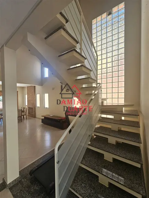 Casa de Condomínio com 3 quartos à venda, 260m2 em Transurb, Itapevi - SP - imagem 7 Foto 7 de Casa de Condomínio com 3 quartos à venda, 260m2 em Transurb, Itapevi - SP