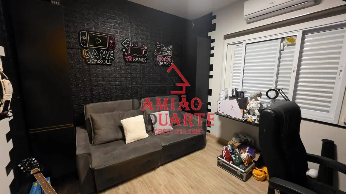 Foto 6 de Casa de Condomínio com 3 quartos à venda e para alugar, 190m2 em Transurb, Itapevi - SP