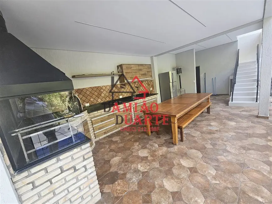 Foto 9 de Casa com 4 quartos à venda, 400m2 em Jardim Atalaia, Cotia - SP