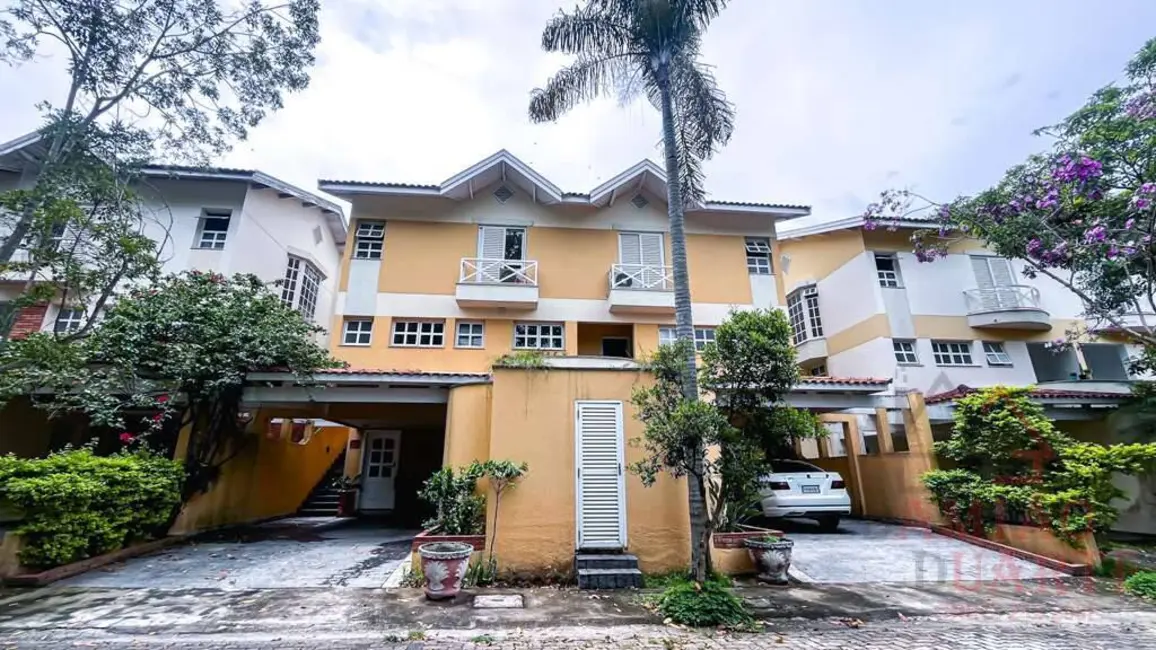 Foto 1 de Casa de Condomínio com 4 quartos à venda, 326m2 em Jardim Barbacena, Cotia - SP