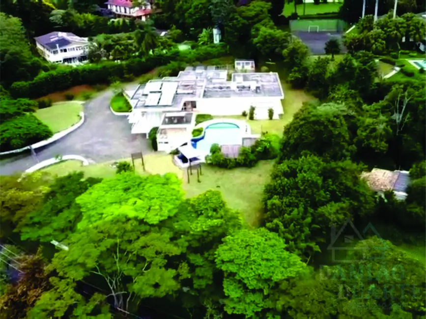 Foto 2 de Casa de Condomínio com 4 quartos para alugar, 615m2 em Parque Silvino Pereira, Cotia - SP