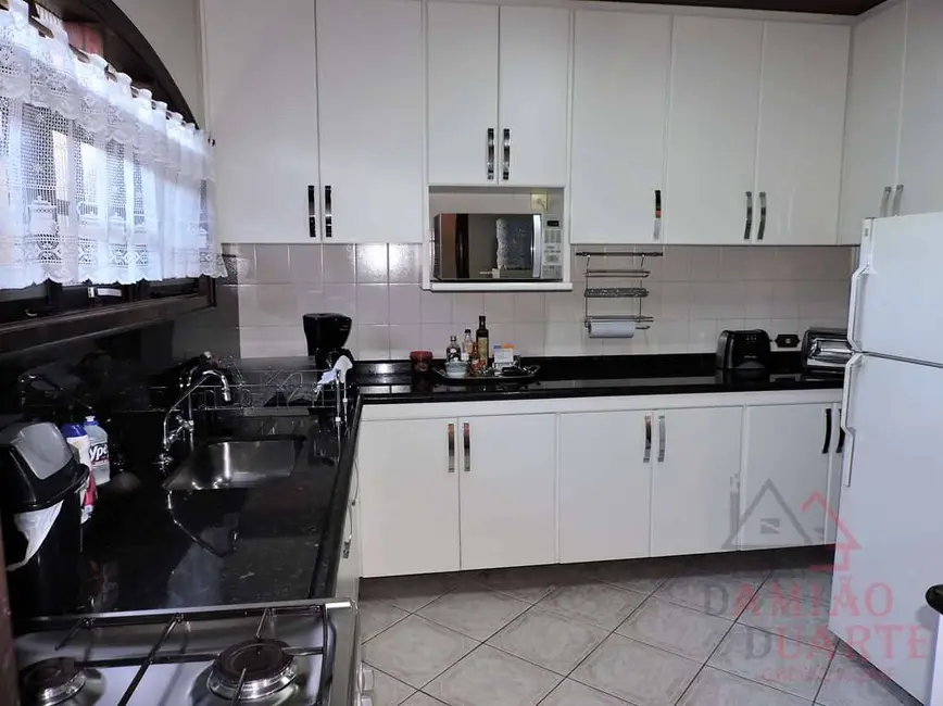 Foto 9 de Casa de Condomínio com 3 quartos à venda, 284m2 em Terras do Madeira, Carapicuiba - SP
