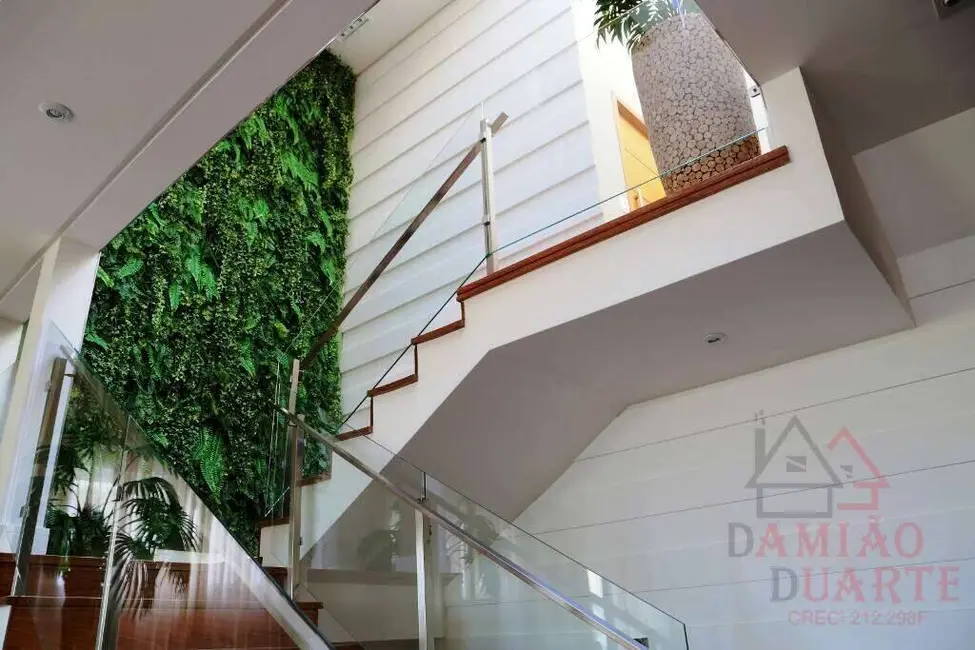 Casa de Condomínio com 3 quartos à venda, 555m2 em Golf Gardens, Carapicuiba - SP - imagem 3 Foto 3 de Casa de Condomínio com 3 quartos à venda, 555m2 em Golf Gardens, Carapicuiba - SP
