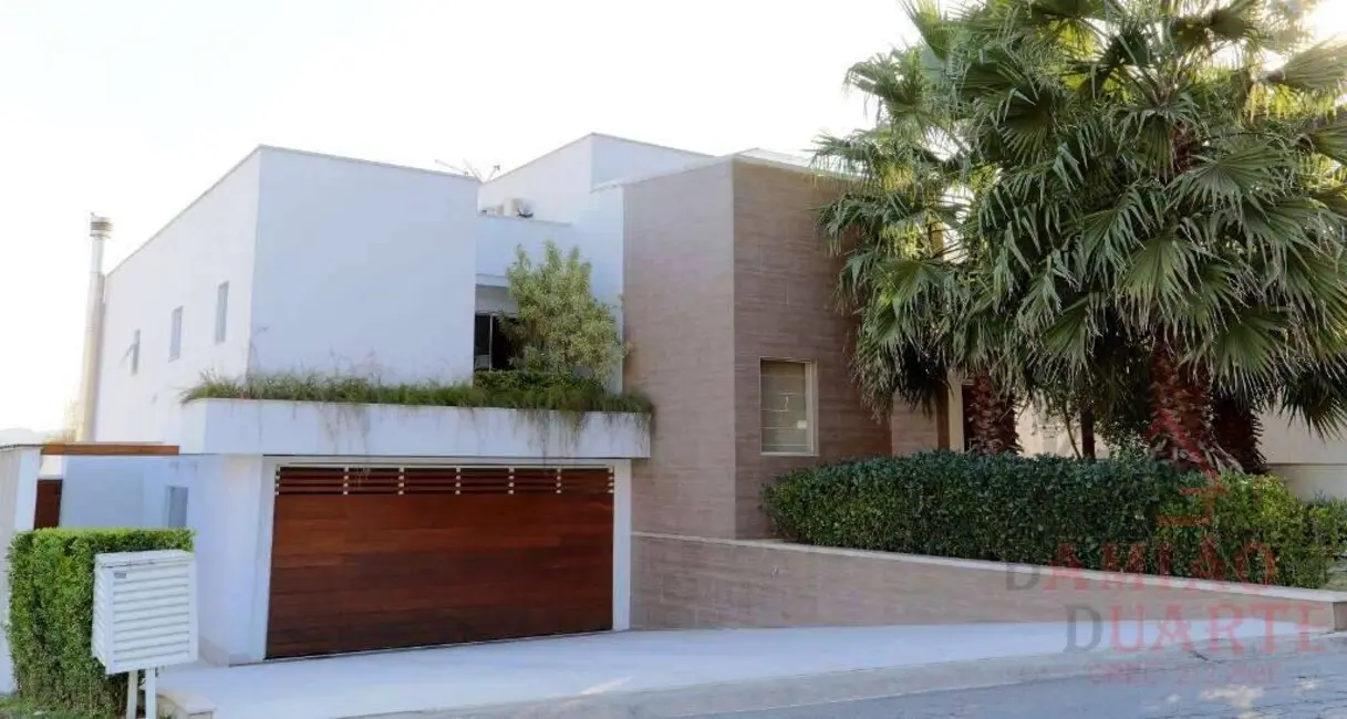 Casa de Condomínio com 3 quartos à venda, 555m2 em Golf Gardens, Carapicuiba - SP - imagem 1 Foto 1 de Casa de Condomínio com 3 quartos à venda, 555m2 em Golf Gardens, Carapicuiba - SP