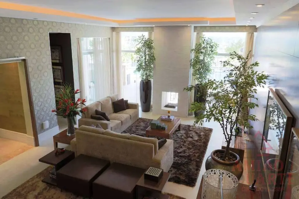 Casa de Condomínio com 3 quartos à venda, 555m2 em Golf Gardens, Carapicuiba - SP - imagem 9 Foto 9 de Casa de Condomínio com 3 quartos à venda, 555m2 em Golf Gardens, Carapicuiba - SP