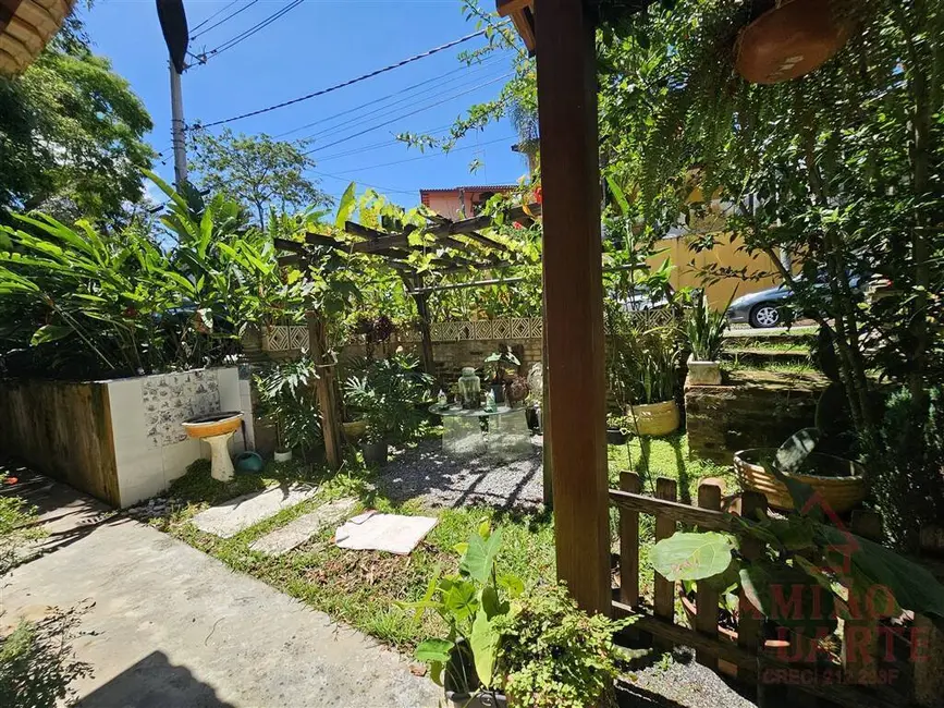 Casa com 3 quartos à venda e para alugar, 141m2 em Jardim Atalaia, Cotia - SP - imagem 4 Foto 4 de Casa com 3 quartos à venda e para alugar, 141m2 em Jardim Atalaia, Cotia - SP