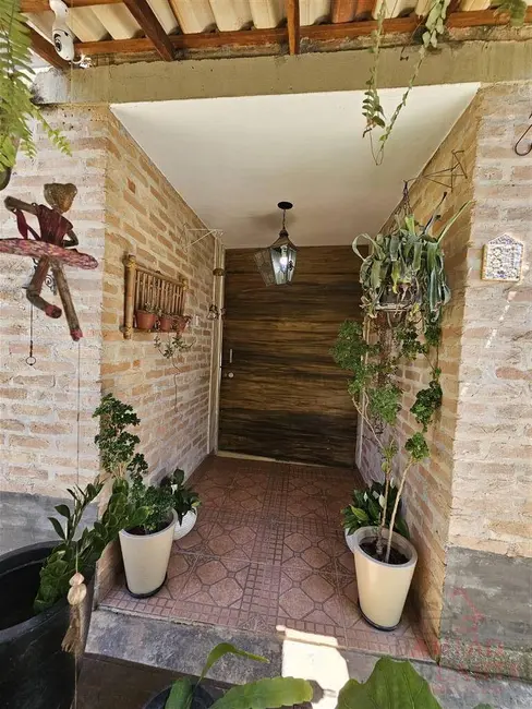 Casa com 3 quartos à venda e para alugar, 141m2 em Jardim Atalaia, Cotia - SP - imagem 6 Foto 6 de Casa com 3 quartos à venda e para alugar, 141m2 em Jardim Atalaia, Cotia - SP