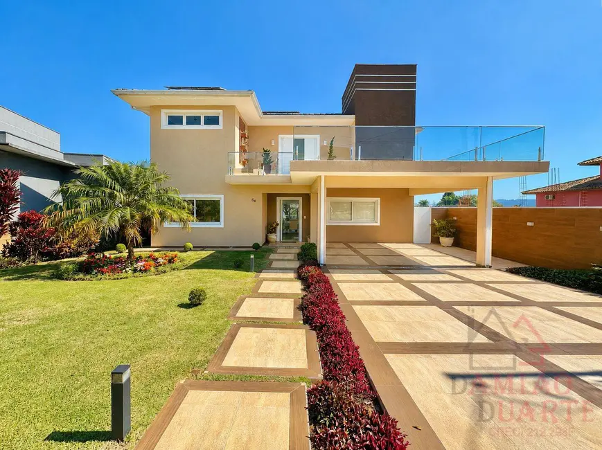 Casa de Condomínio com 3 quartos à venda, 318m2 em Golf Gardens, Carapicuiba - SP - imagem 3 Foto 3 de Casa de Condomínio com 3 quartos à venda, 318m2 em Golf Gardens, Carapicuiba - SP