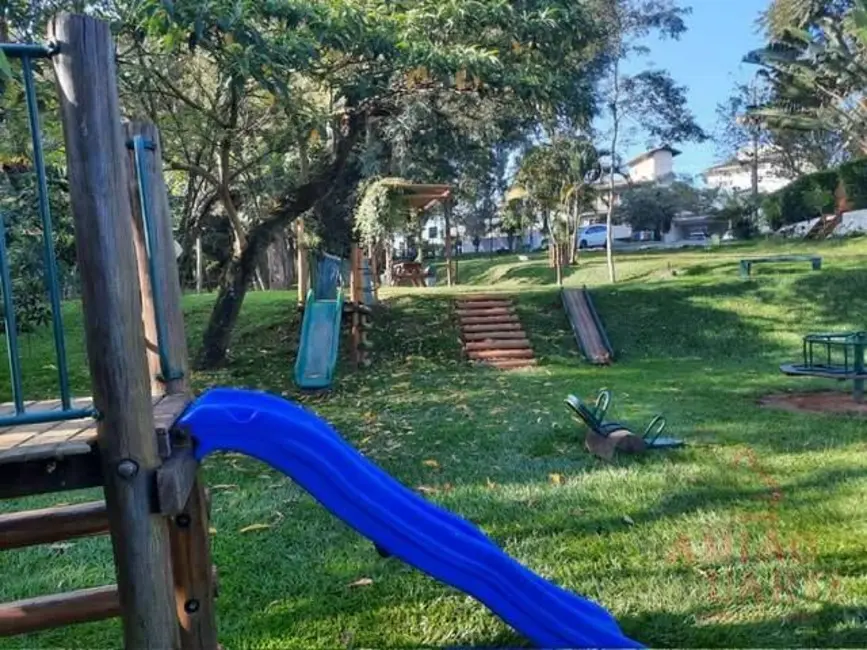 Casa de Condomínio com 3 quartos à venda, 318m2 em Golf Gardens, Carapicuiba - SP - imagem 7 Foto 7 de Casa de Condomínio com 3 quartos à venda, 318m2 em Golf Gardens, Carapicuiba - SP