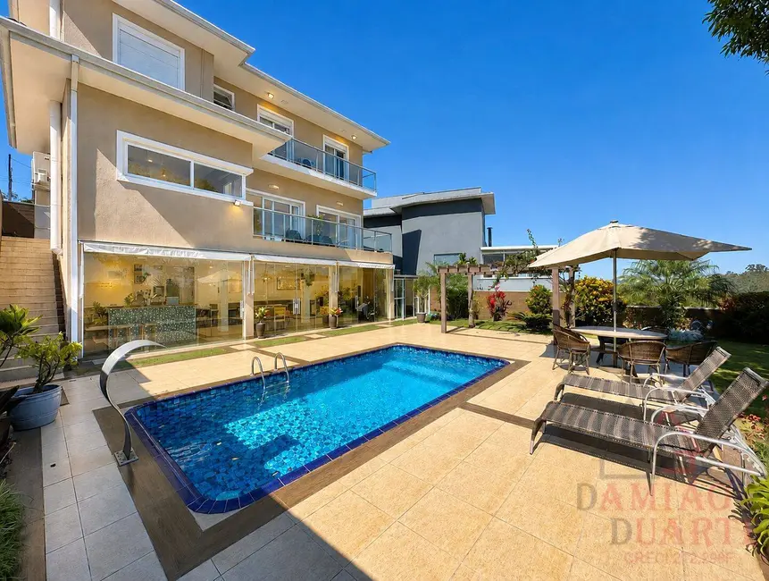 Casa de Condomínio com 3 quartos à venda, 318m2 em Golf Gardens, Carapicuiba - SP - imagem 1 Foto 1 de Casa de Condomínio com 3 quartos à venda, 318m2 em Golf Gardens, Carapicuiba - SP