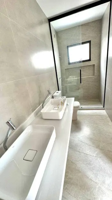 Casa com 3 quartos à venda, 360m2 em Morada do Sol, Vila Velha - ES - imagem 4 Foto 4 de Casa com 3 quartos à venda, 360m2 em Morada do Sol, Vila Velha - ES