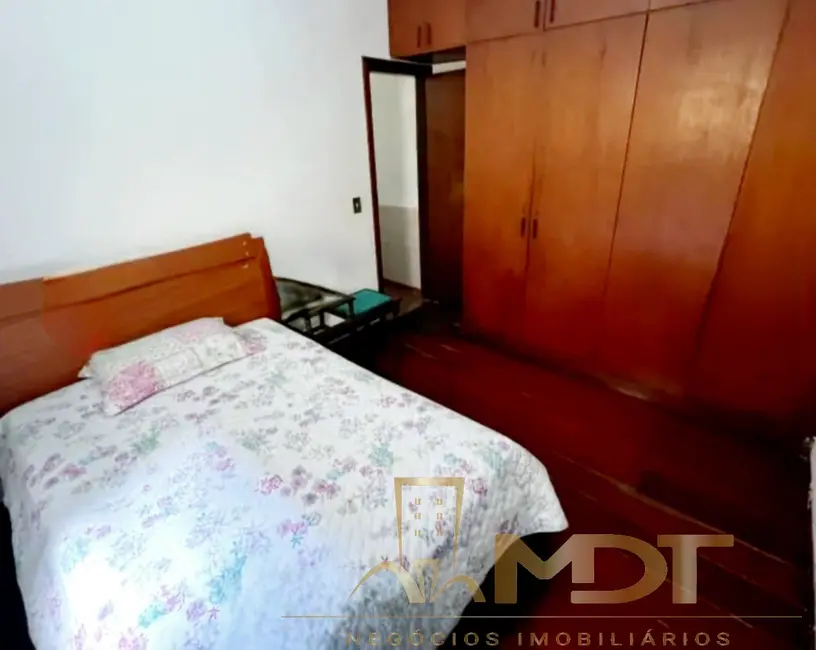 Foto 5 de Casa com 2 quartos à venda, 100m2 em Copacabana, Belo Horizonte - MG