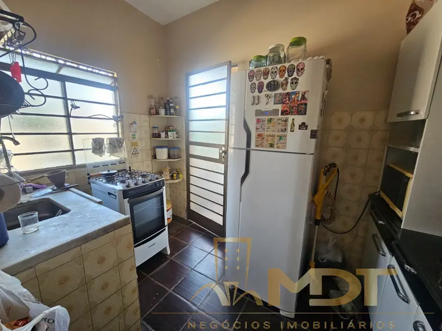 Casa com 4 quartos à venda, 260m2 em Copacabana, Belo Horizonte - MG - imagem 8 Foto 8 de Casa com 4 quartos à venda, 260m2 em Copacabana, Belo Horizonte - MG