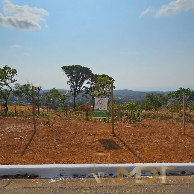 Terreno / Lote com 1 quarto à venda, 563m2 em Lagoa Santa - MG - imagem 1 Foto 1 de Terreno / Lote com 1 quarto à venda, 563m2 em Lagoa Santa - MG