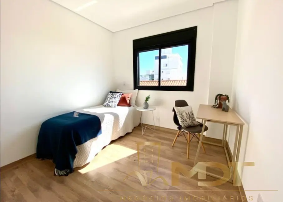 Apartamento com 3 quartos à venda, 170m2 em Santa Rosa, Belo Horizonte - MG - imagem 6 Foto 6 de Apartamento com 3 quartos à venda, 170m2 em Santa Rosa, Belo Horizonte - MG